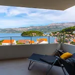 Korcula Hill アパート Žrnovo