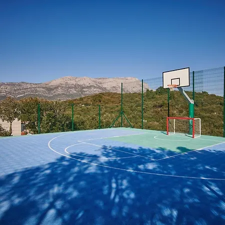 Korcula Hill Апартаменты *