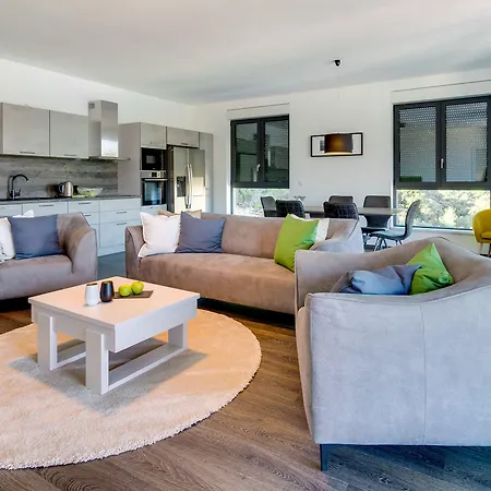 Korcula Hill Апартаменты Zrnovo