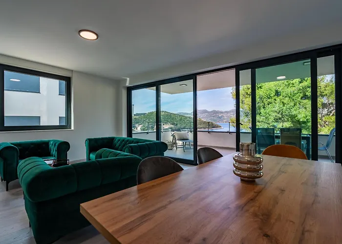 Korcula Hill 公寓 *